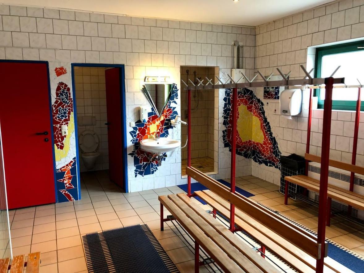 Indoor Camping Formel1 Motogp Spielberg Hotell Judenburg Exteriör bild